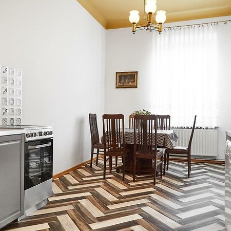 Top Location Apartments Topolowa Street Krakow Bagian luar foto