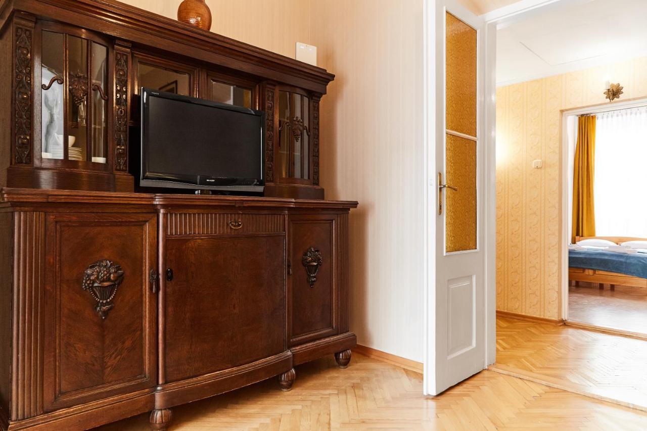 Top Location Apartments Topolowa Street Krakow Bagian luar foto